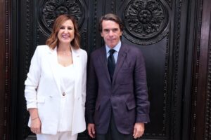 María José Catalá recibe a José María Aznar